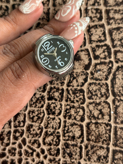 BLACK RING WATCH