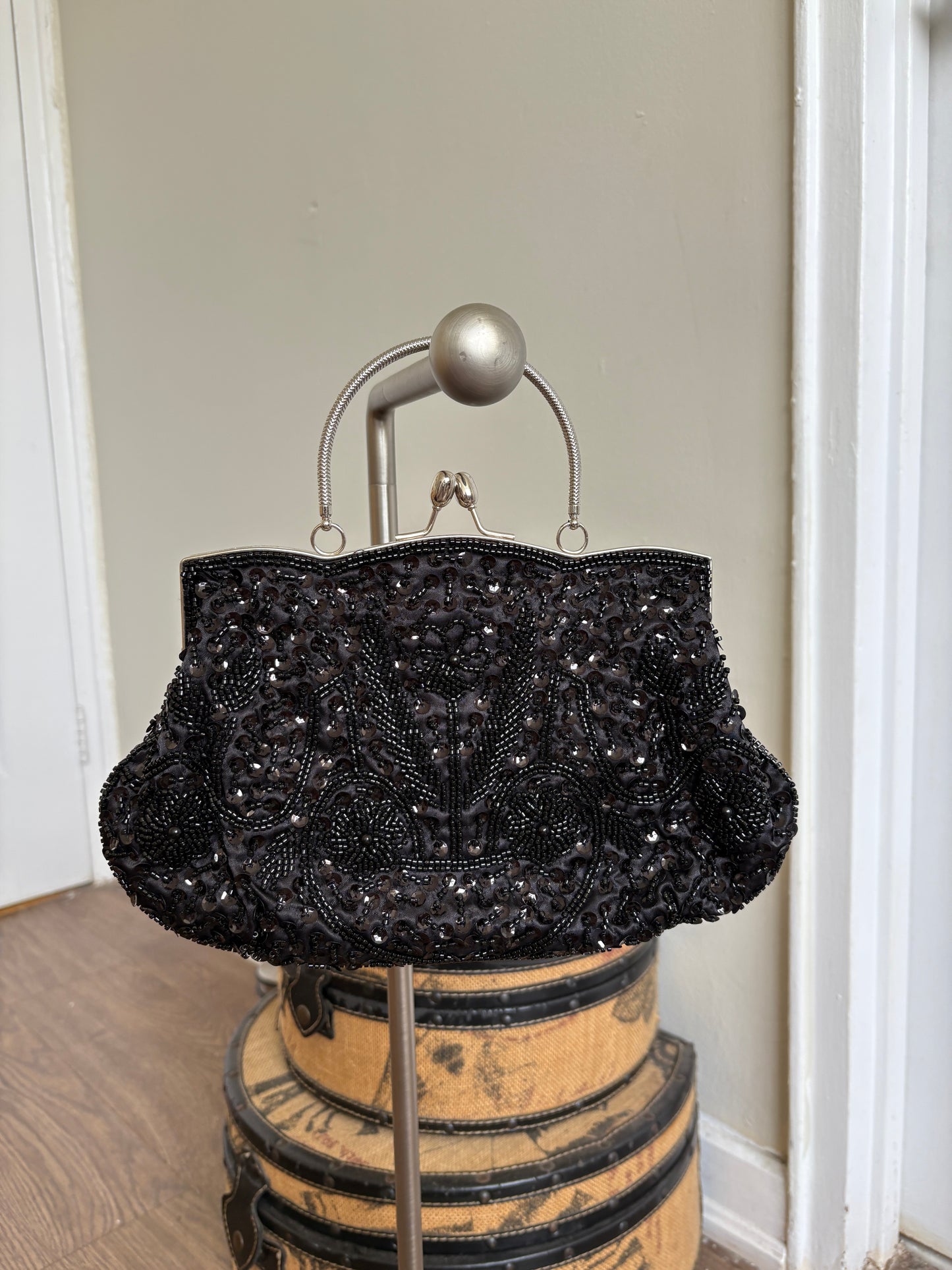 BLACK SEQUIN EVENING BAG