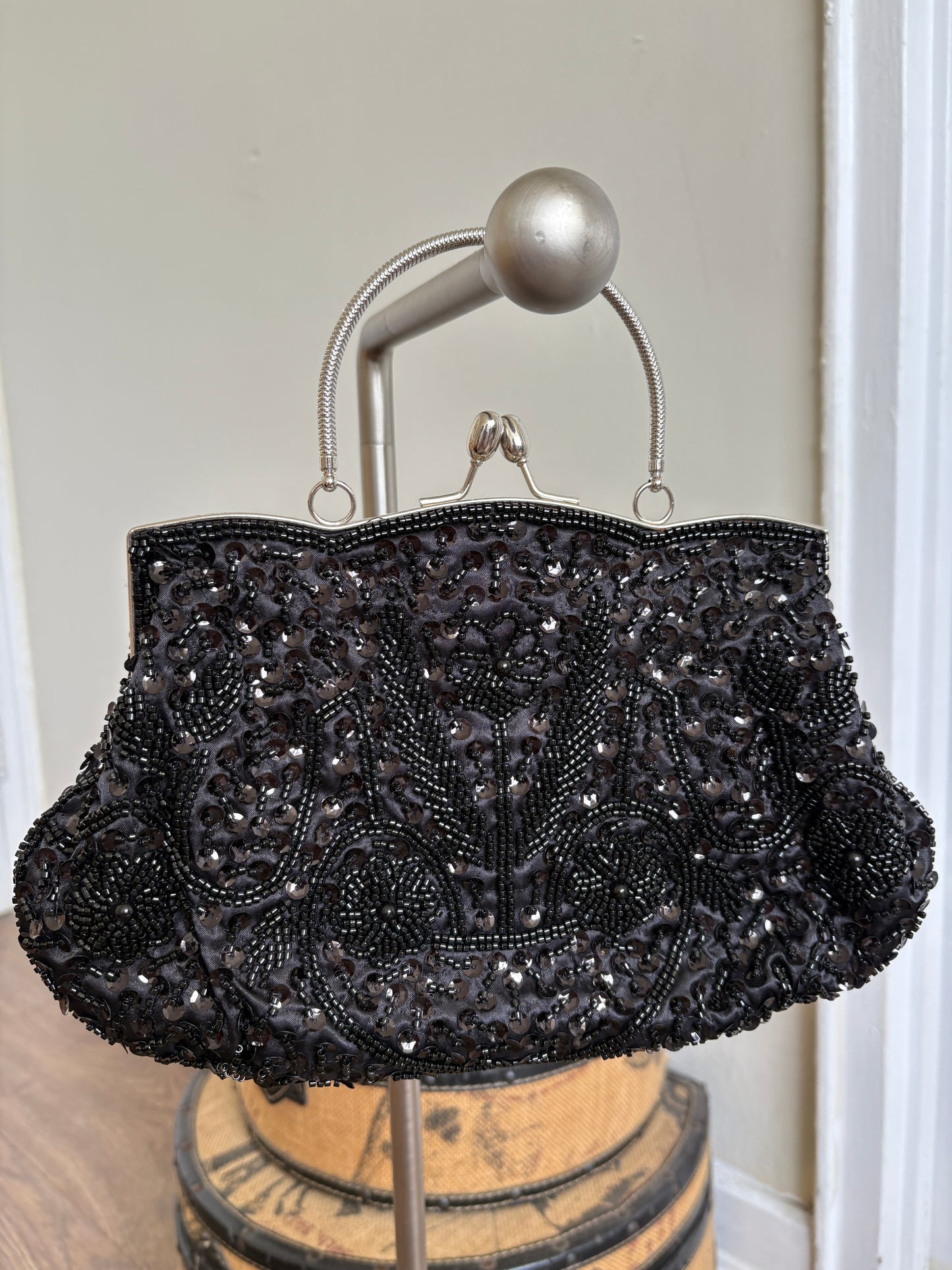 BLACK SEQUIN EVENING BAG