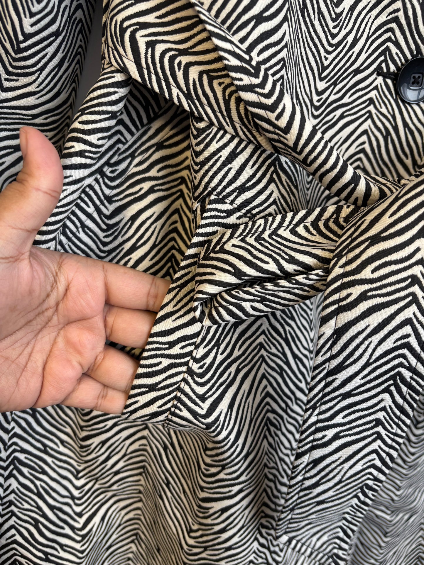 CABI 007 ZEBRA PRINT TRENCH COAT