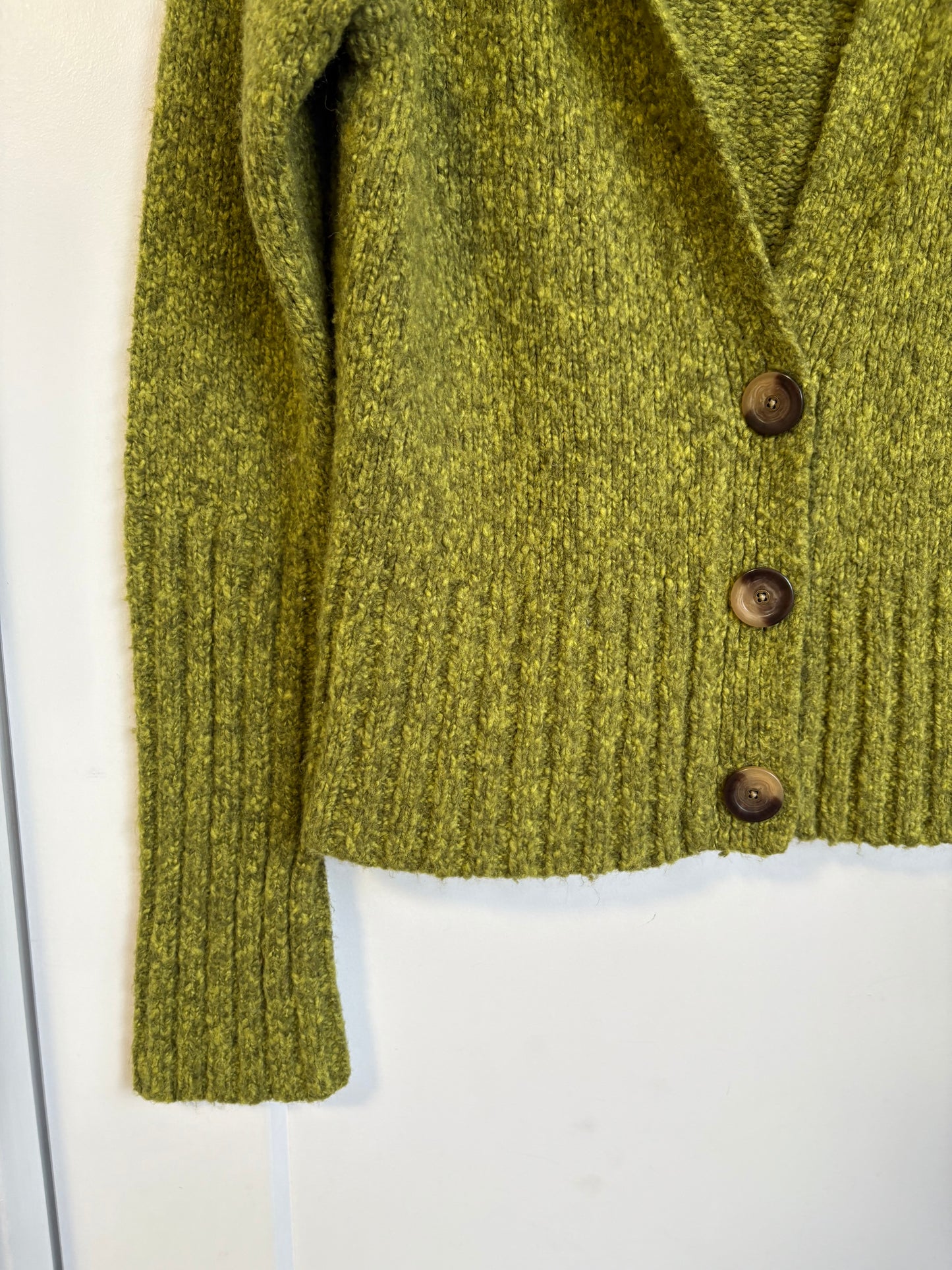 CHARTREUSE JONES NEW YORK SWEATER
