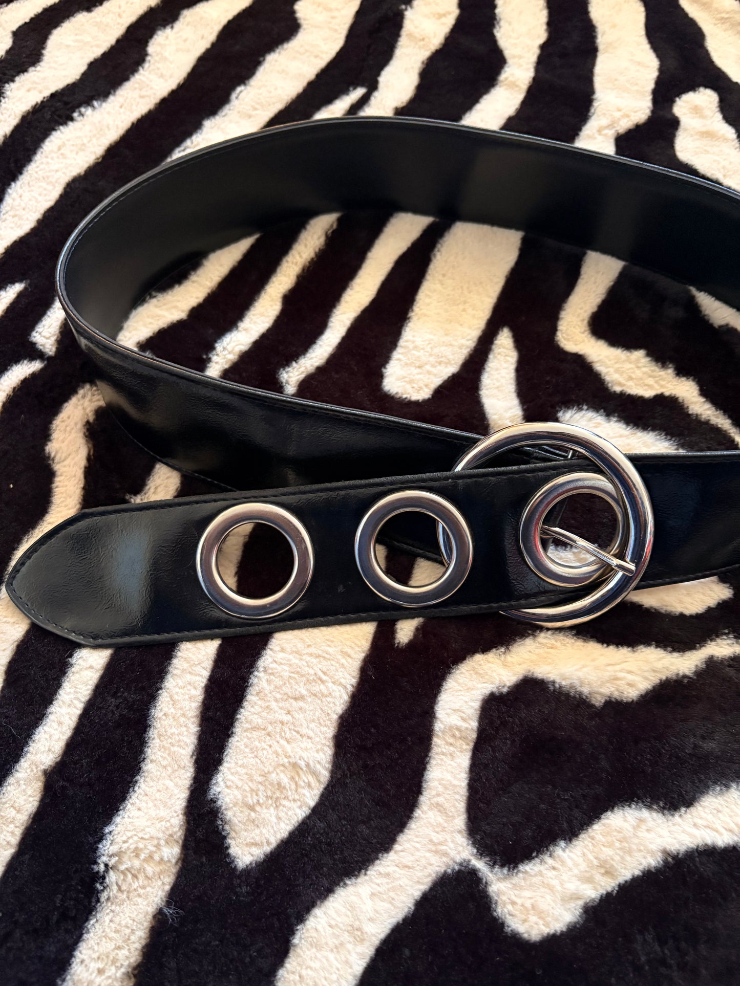 CHUNKY LEATHER BELT