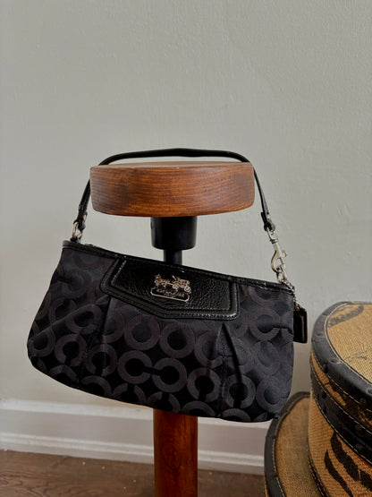 COACH MADISON HORSE & CARRIAGE PLEATED WRISTLET CLUTCH