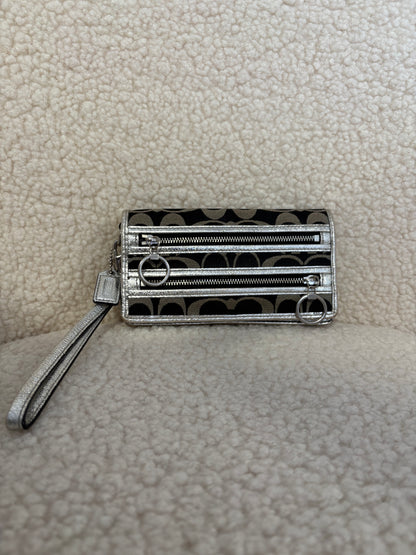 COACH POPPY ZIPPY WRISTLET/WALLET