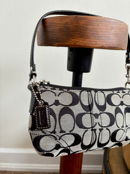 COACH SIGNATURE BLACK WRISTLET