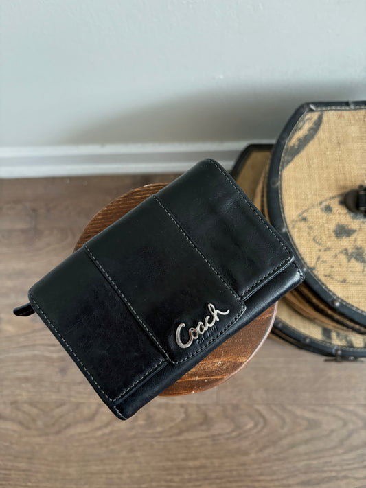 COACH SIGNATURE LEATHER SNAP WALLET