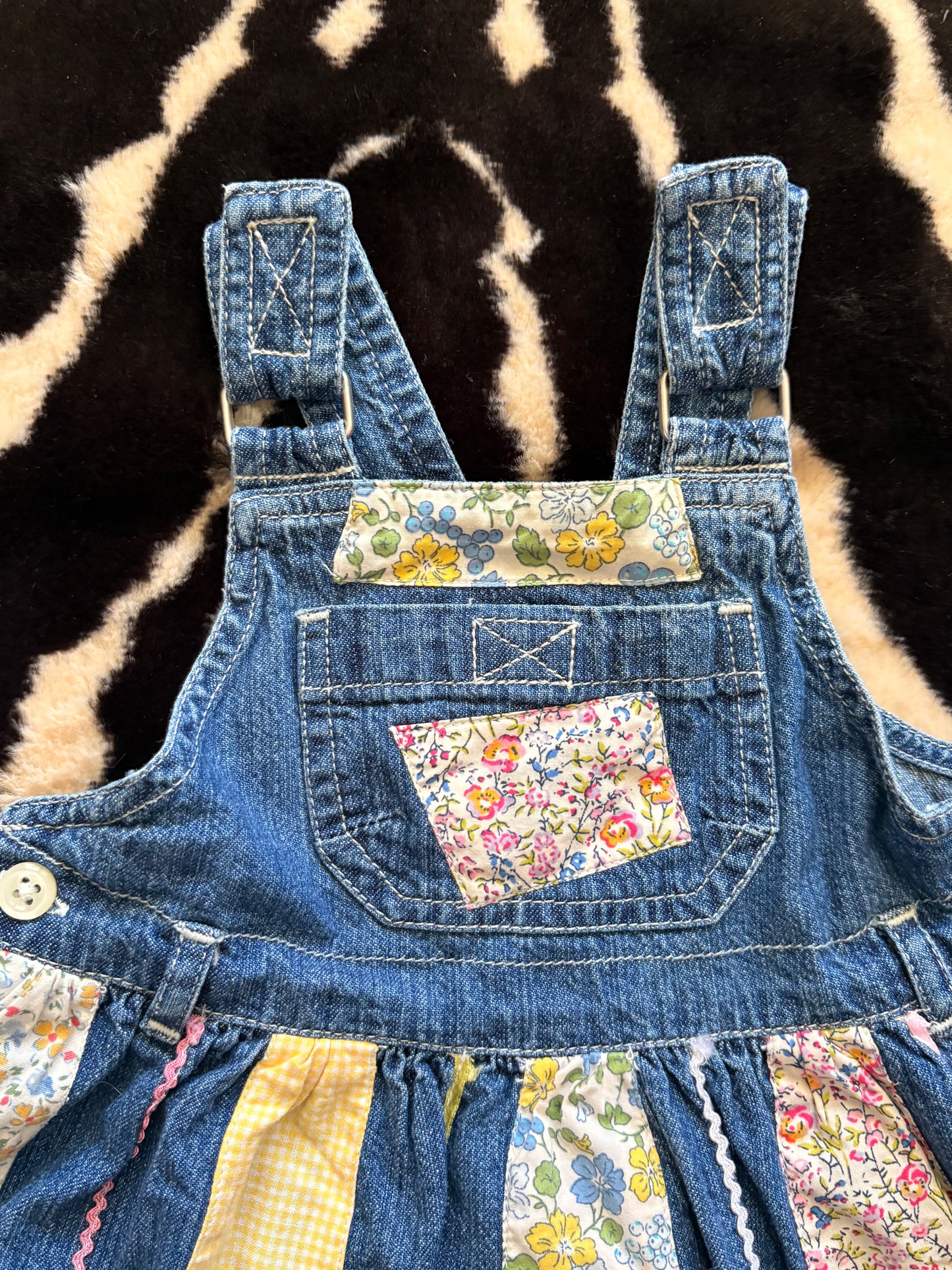 DENIM BABY GAP OVERALL PATCHWORK DRESS - 6-12M