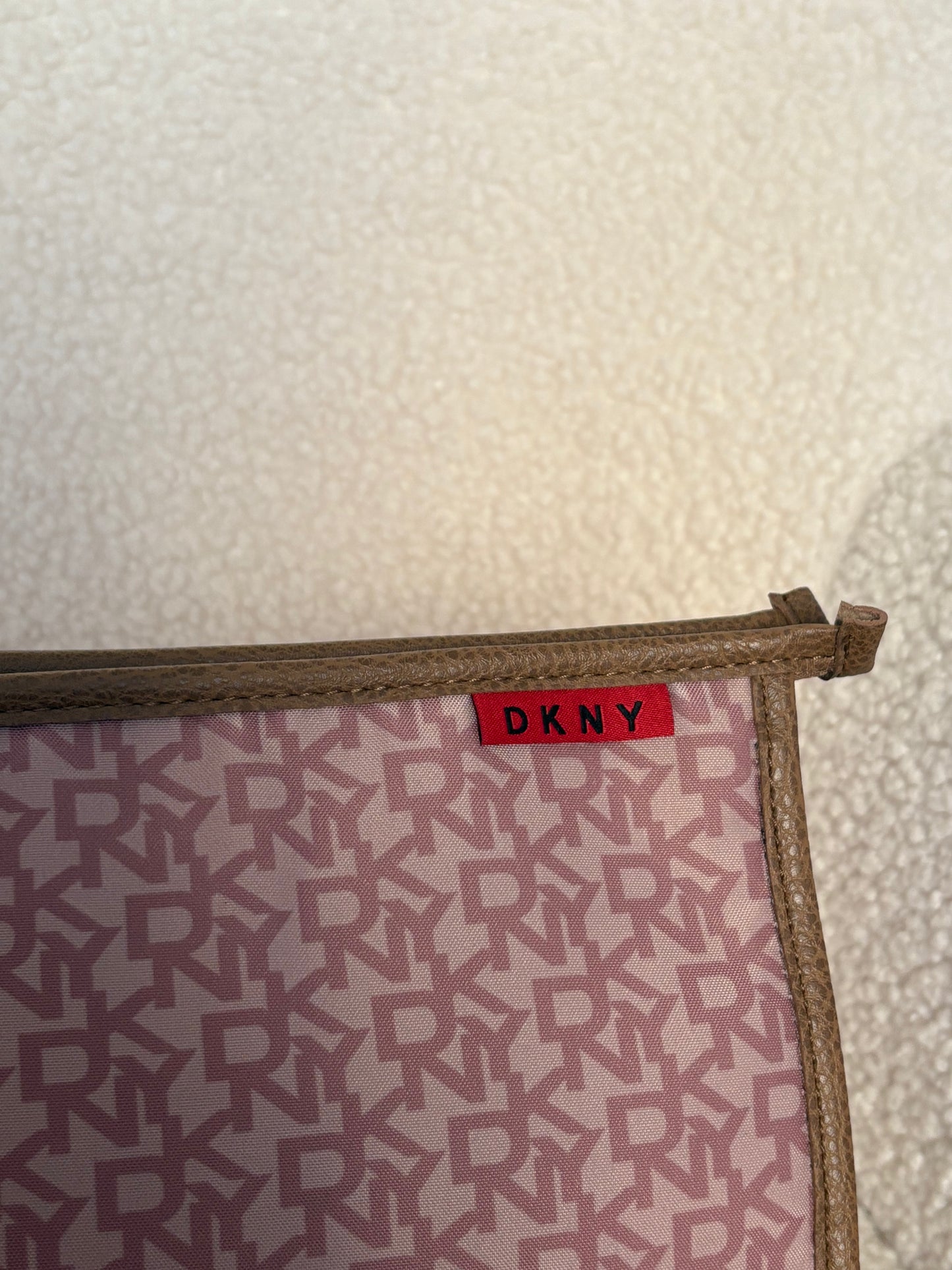 DKNY MAKEUP BAG