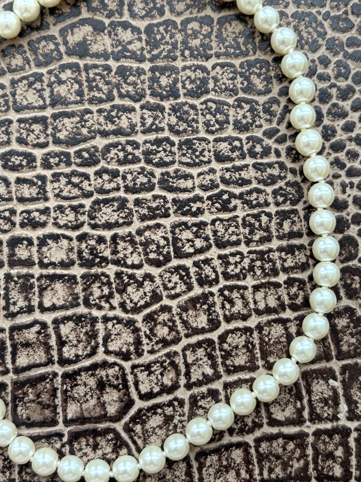 VINTAGE FRESHWATER PEARL