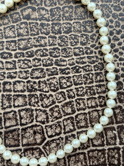 VINTAGE FRESHWATER PEARL