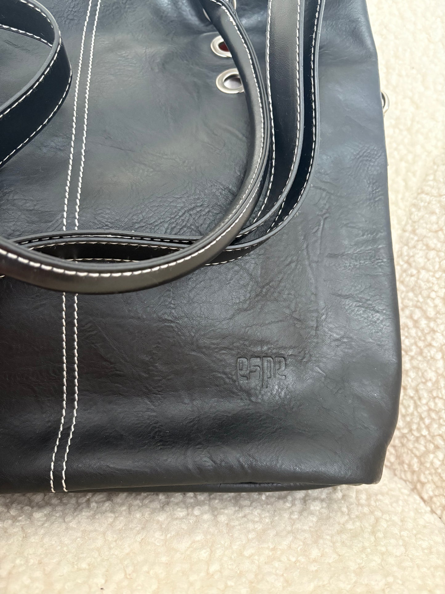 ESPE VEGAN LEATHER TOTE