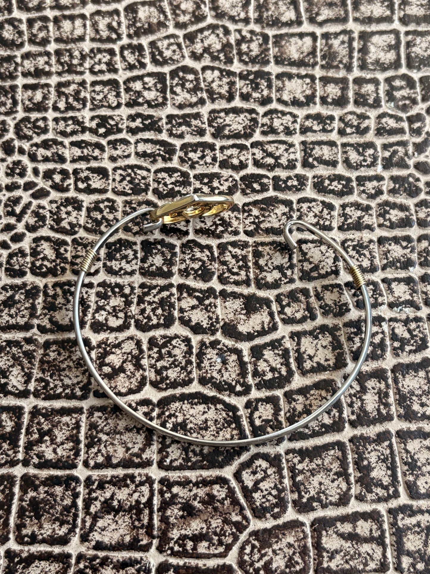 HEART OF GOD 2 TONE CLIP BANGLE