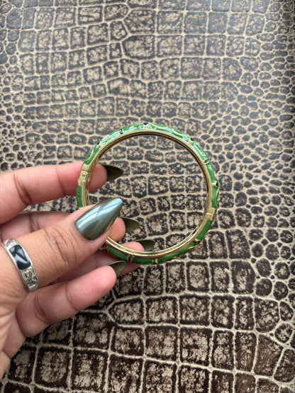 HUNTER GREEN FLORAL BANGLE