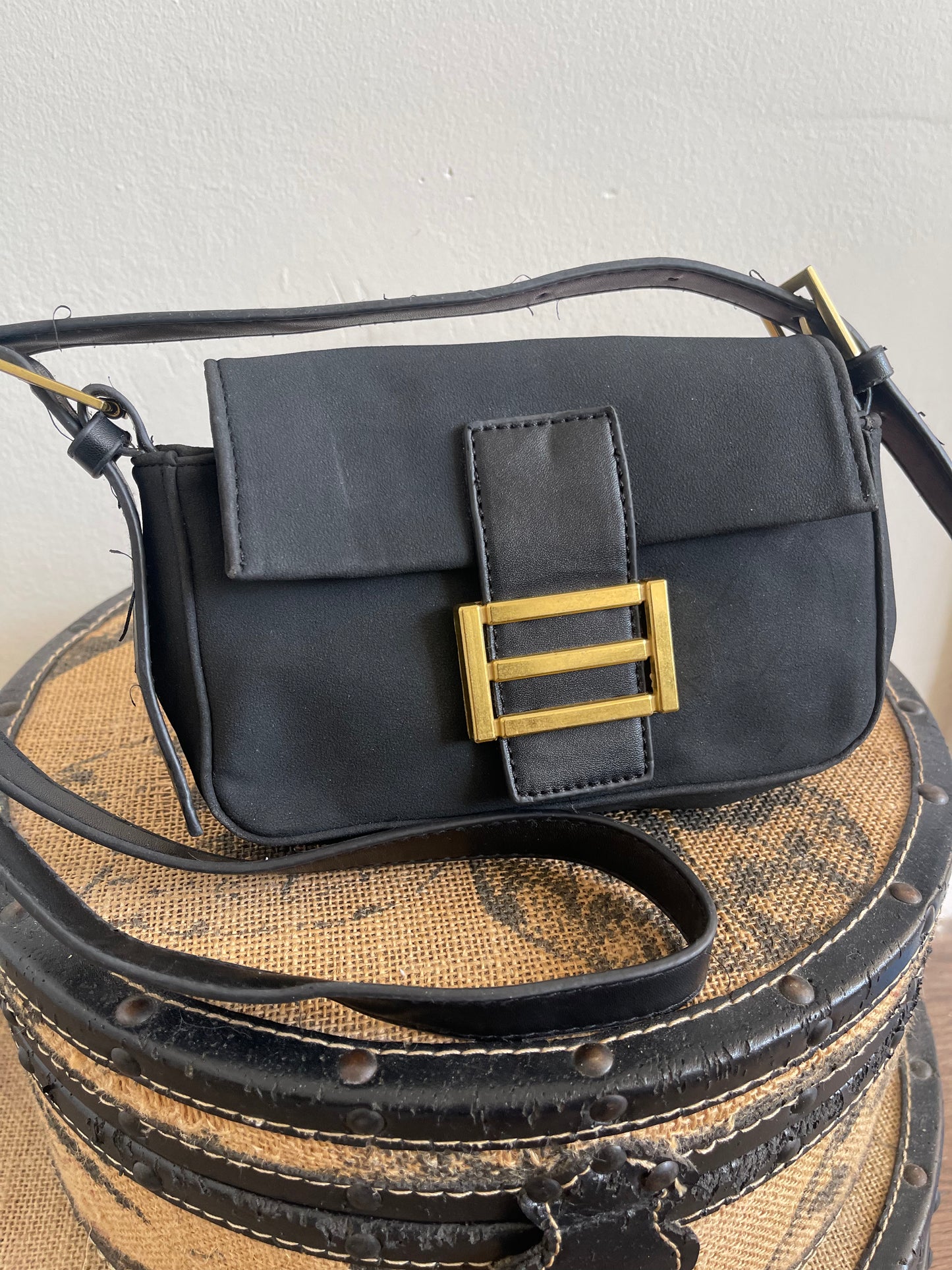 SUEDE BAGUETTE BAG