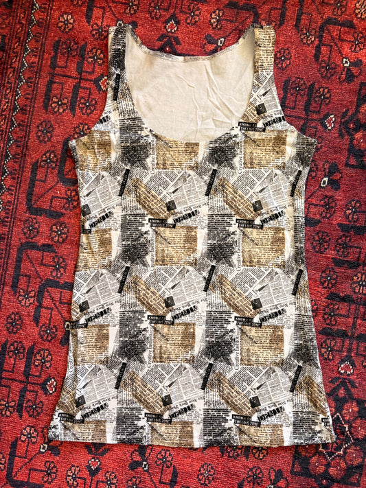 NEWSPAPER TANK - M