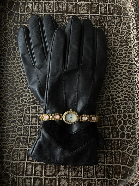 VINTAGE CAMEO WATCH