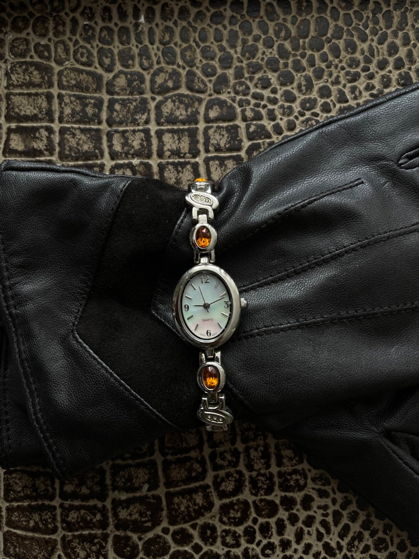 VINTAGE WATCH WITH GEMSTONES