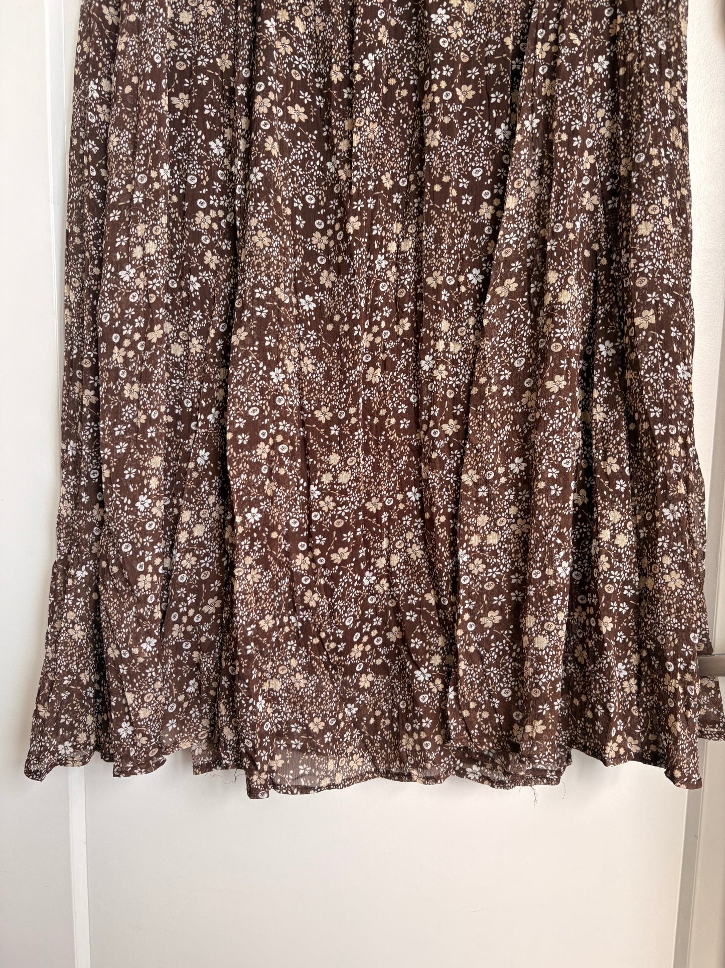 SMART SET FLORAL MAXI SKIRT - M