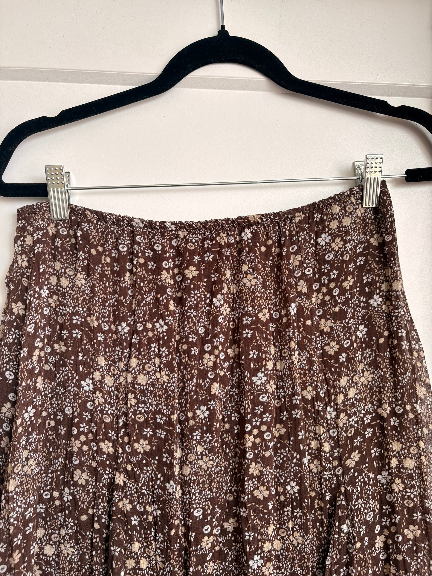 SMART SET FLORAL MAXI SKIRT - M