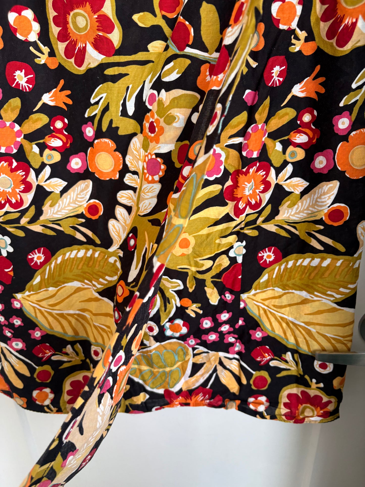 POTTERY BARN FLORAL WRAP SKIRT - L