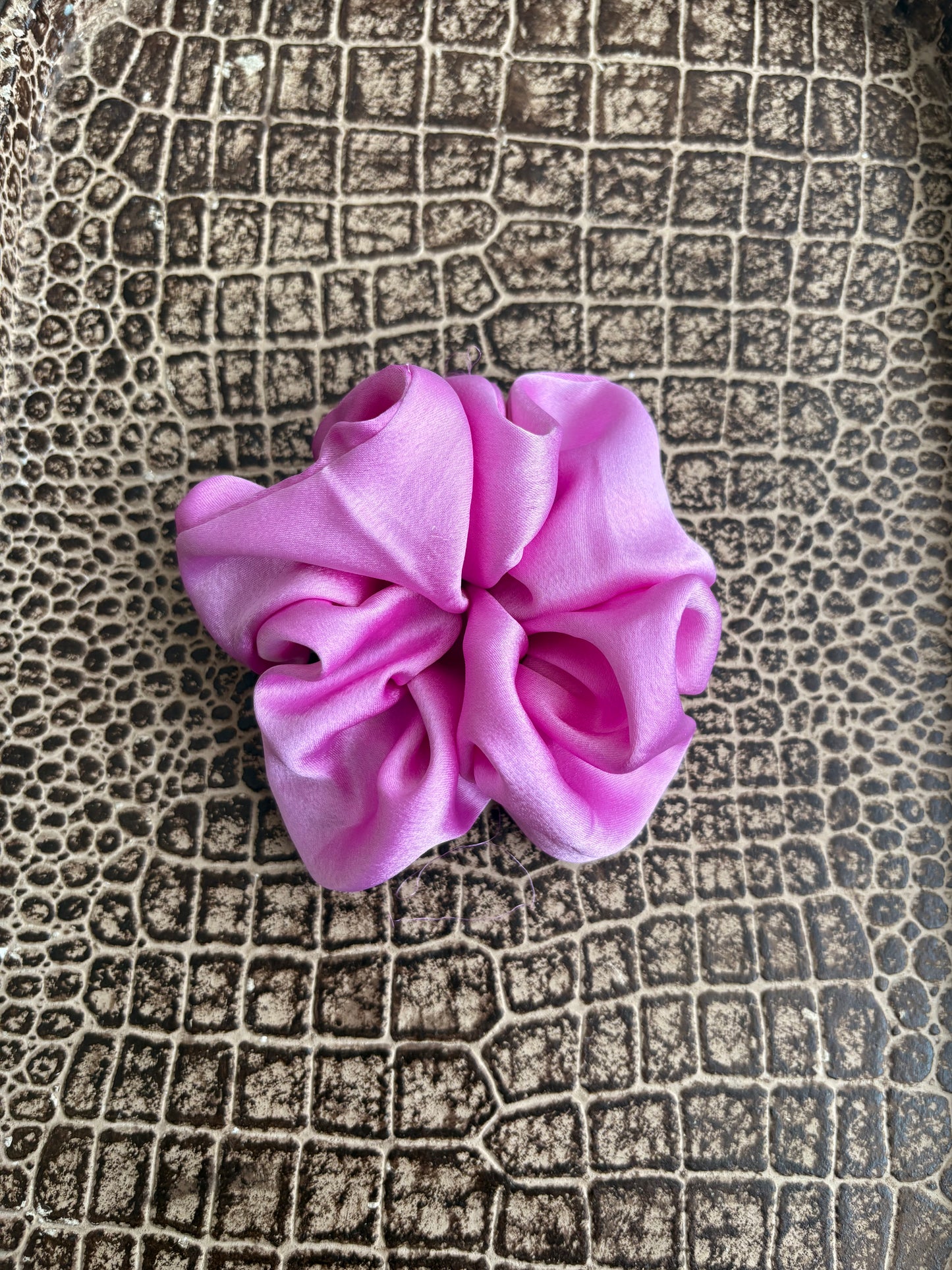 OMBRE PURPLE SCRUNCHIE