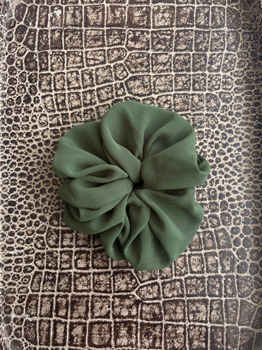 FOREST GREEN SCRUNCHIE