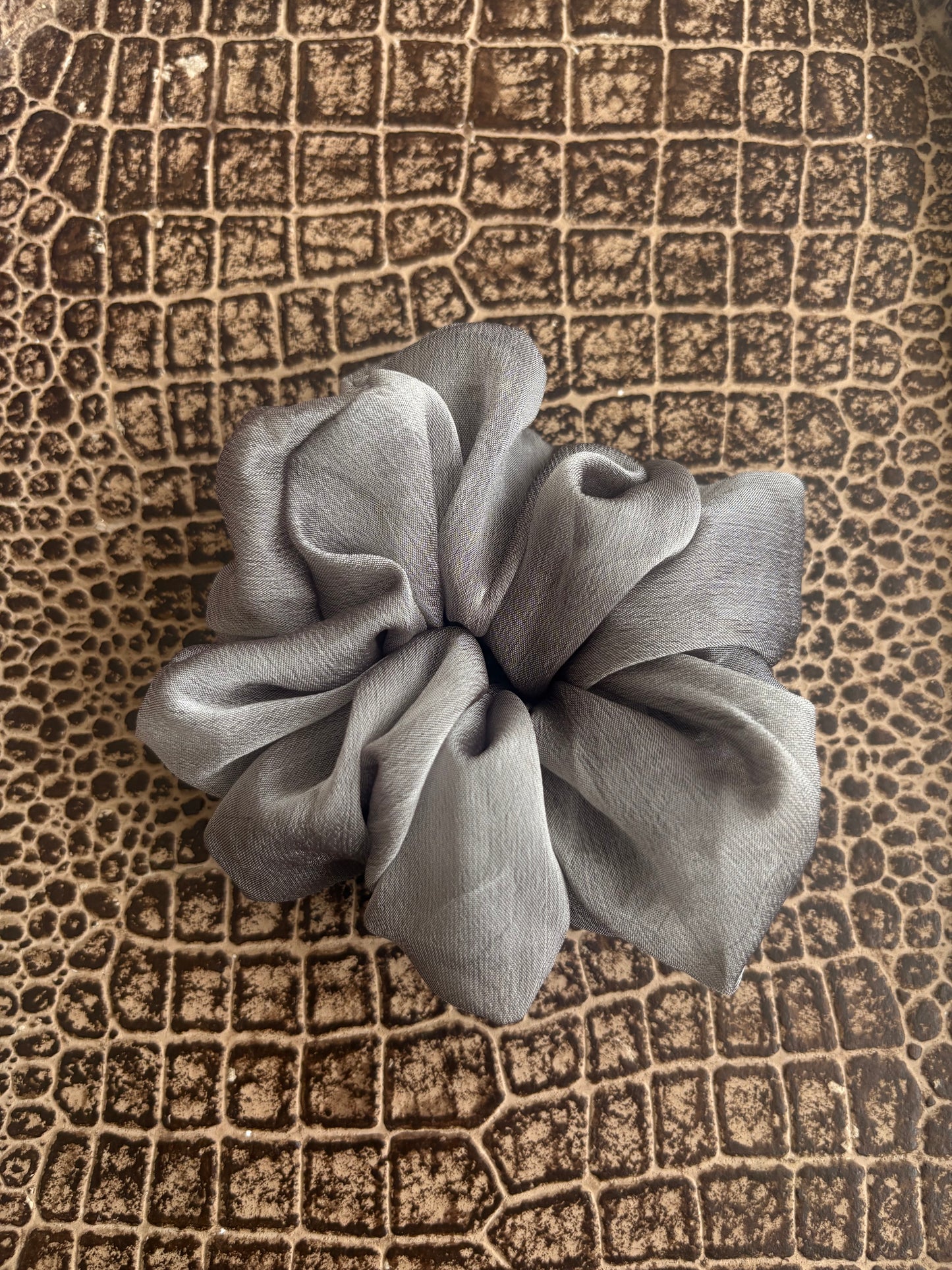 SILVER SCRUNCHIE