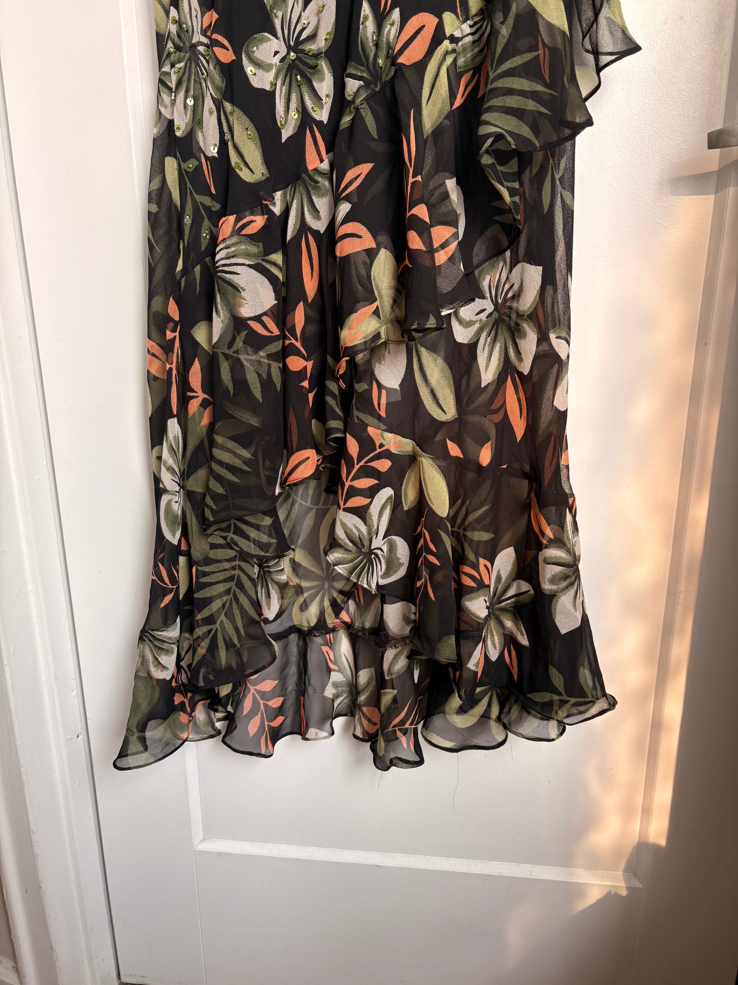 VINTAGE FLORAL CAP SLEEVE DRESS - M