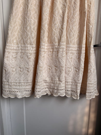 CREAM EMBROIDERED DRESS - M