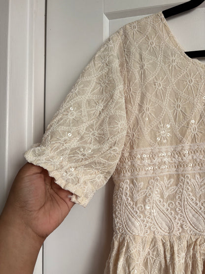 CREAM EMBROIDERED DRESS - M