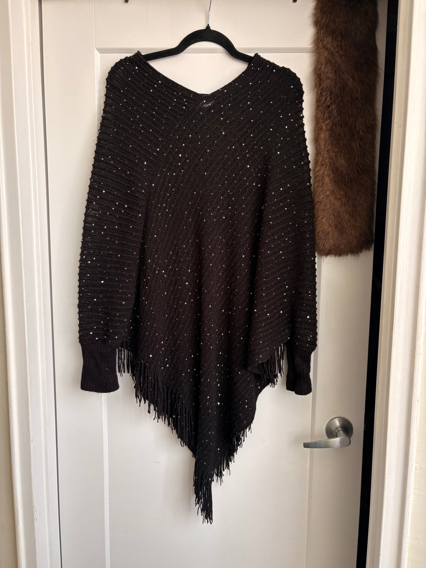 VINTAGE PONCHO WITH LONG SLEEVES