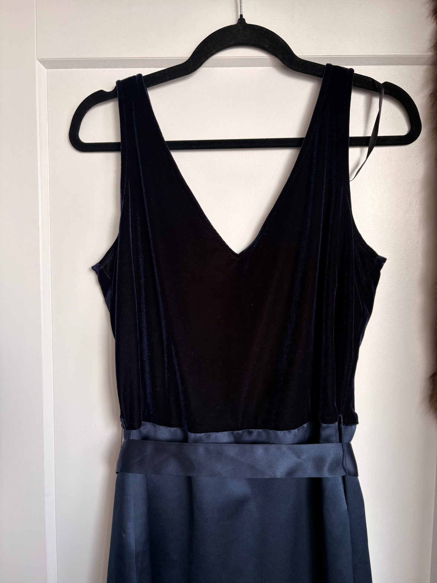VINTAGE VELVET DRESS - 16