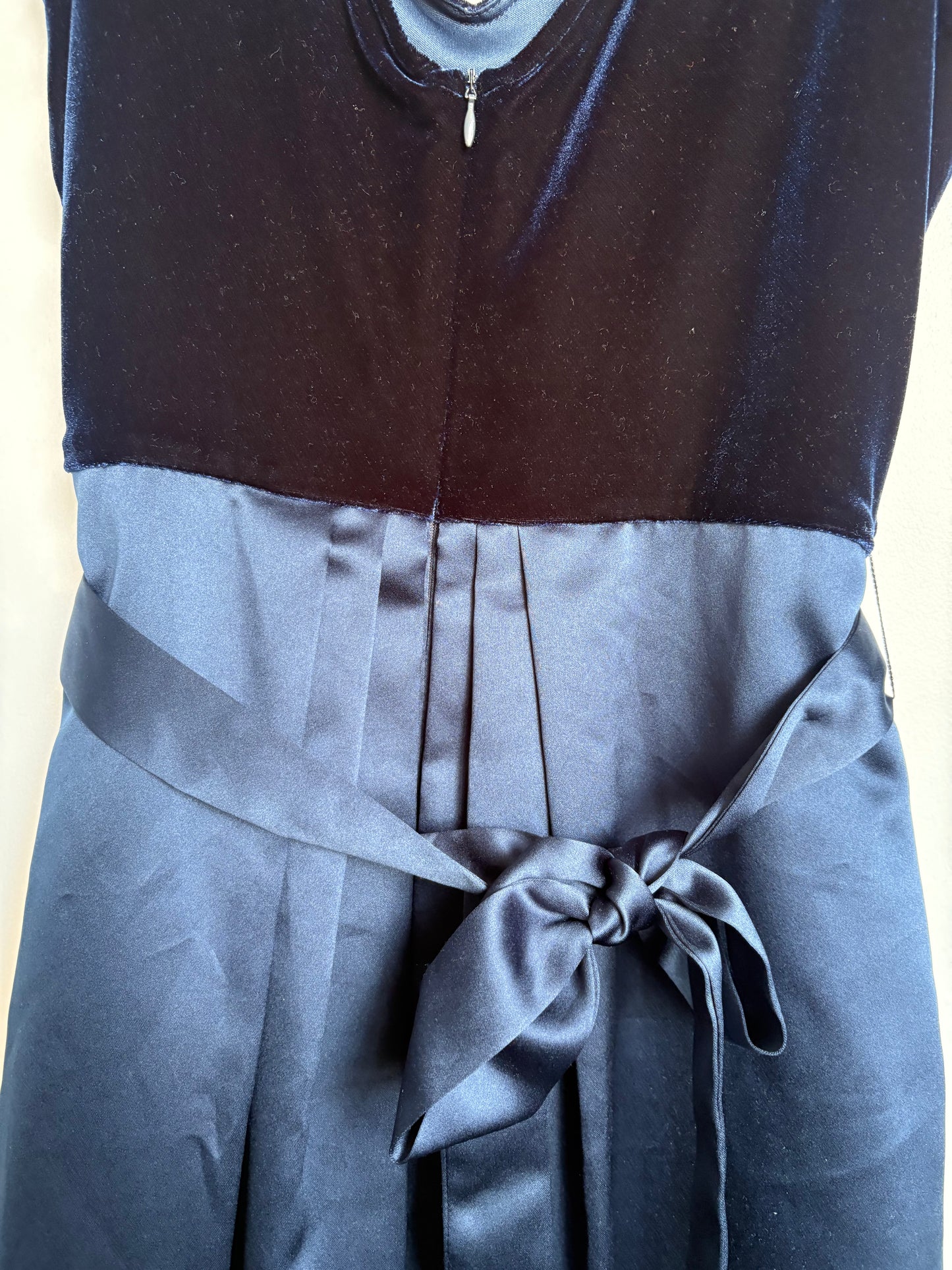 VINTAGE VELVET DRESS - 16