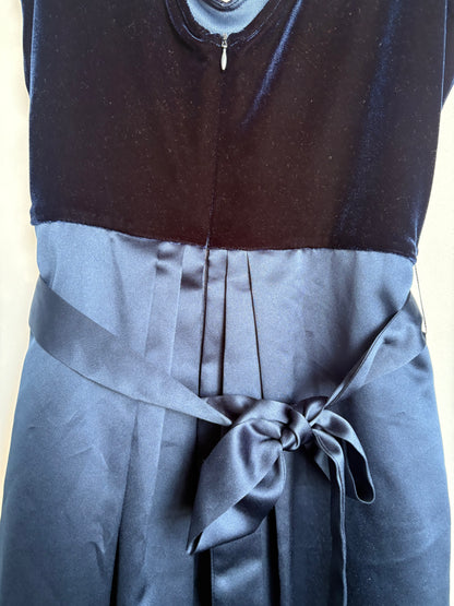 VINTAGE VELVET DRESS - 16