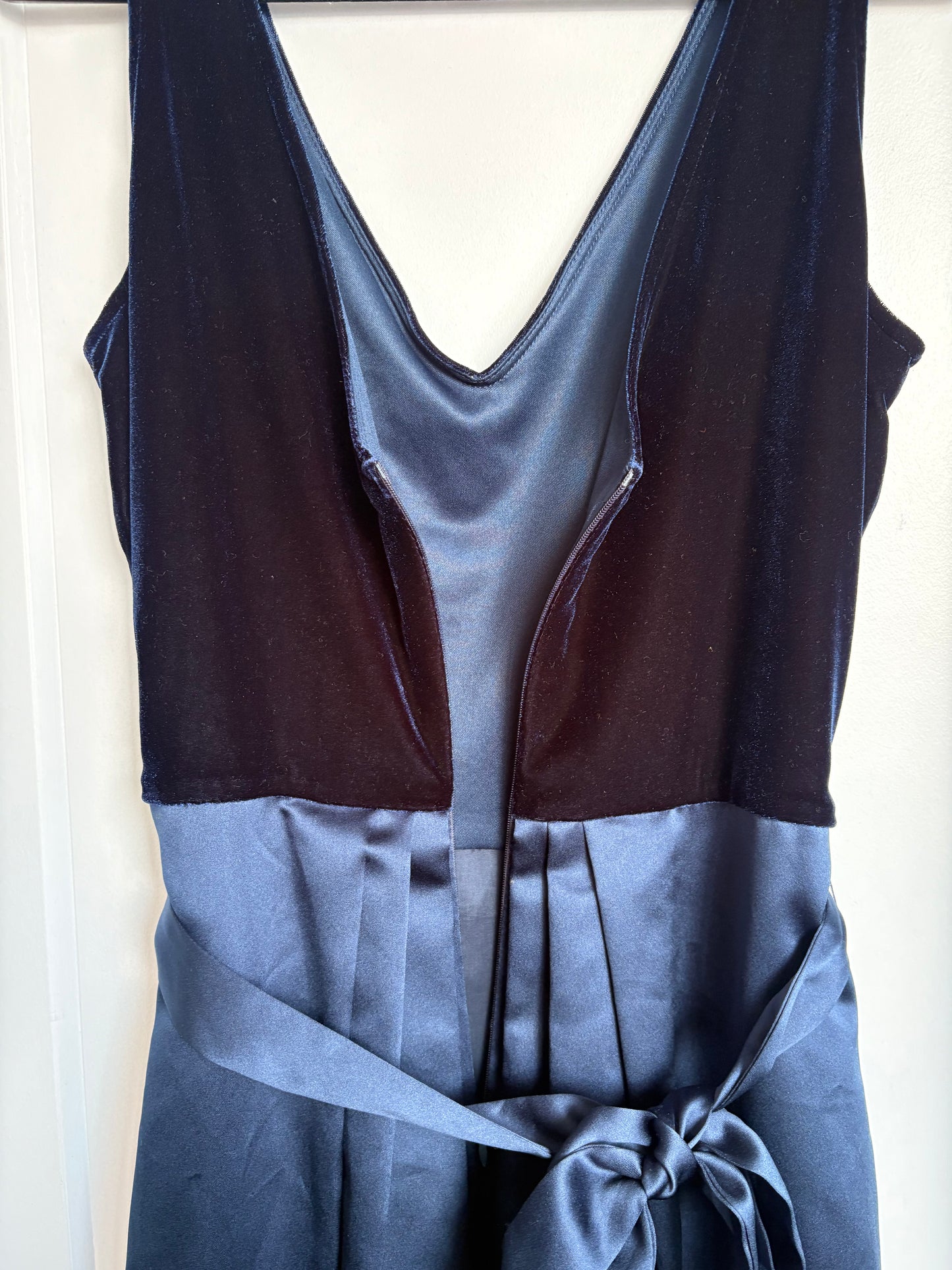 VINTAGE VELVET DRESS - 16
