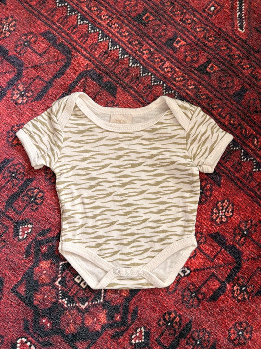 ANIMAL PRINT BABY ONSIE - 0/3M