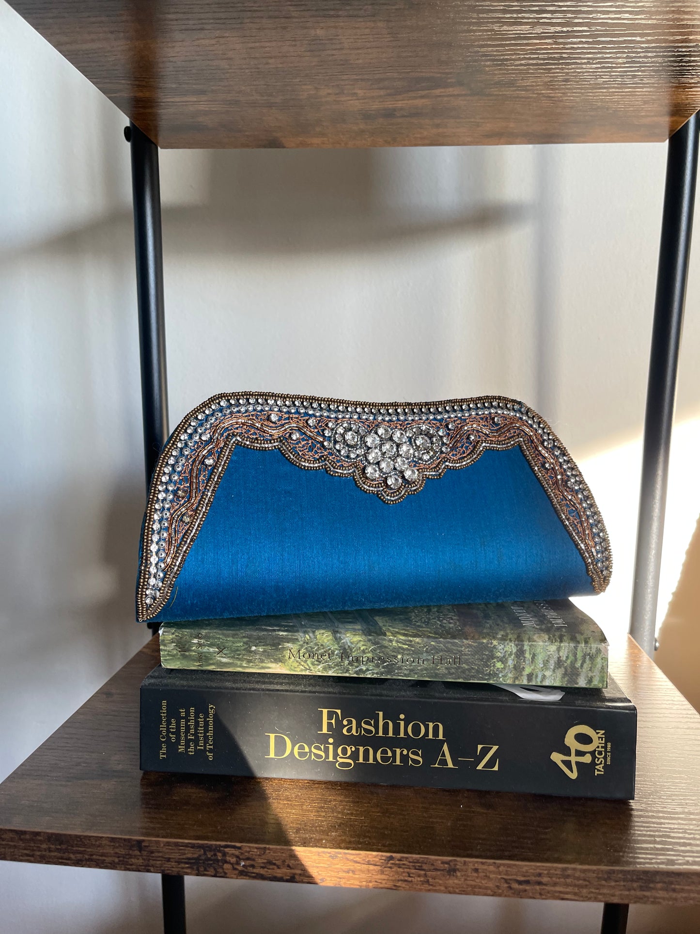 EMBROIDERED CLUTCH BAG