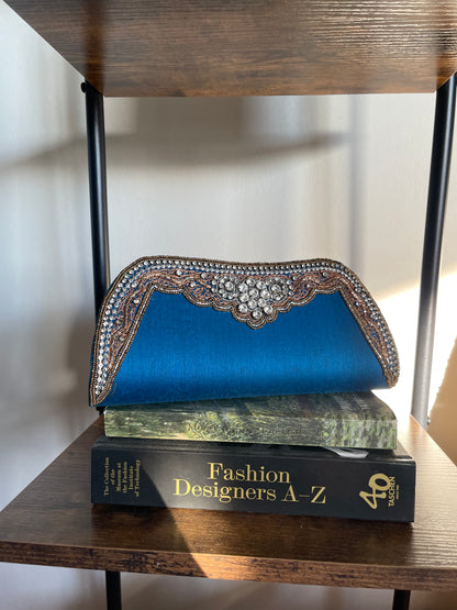 EMBROIDERED CLUTCH BAG