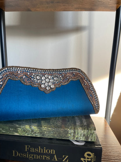 EMBROIDERED CLUTCH BAG