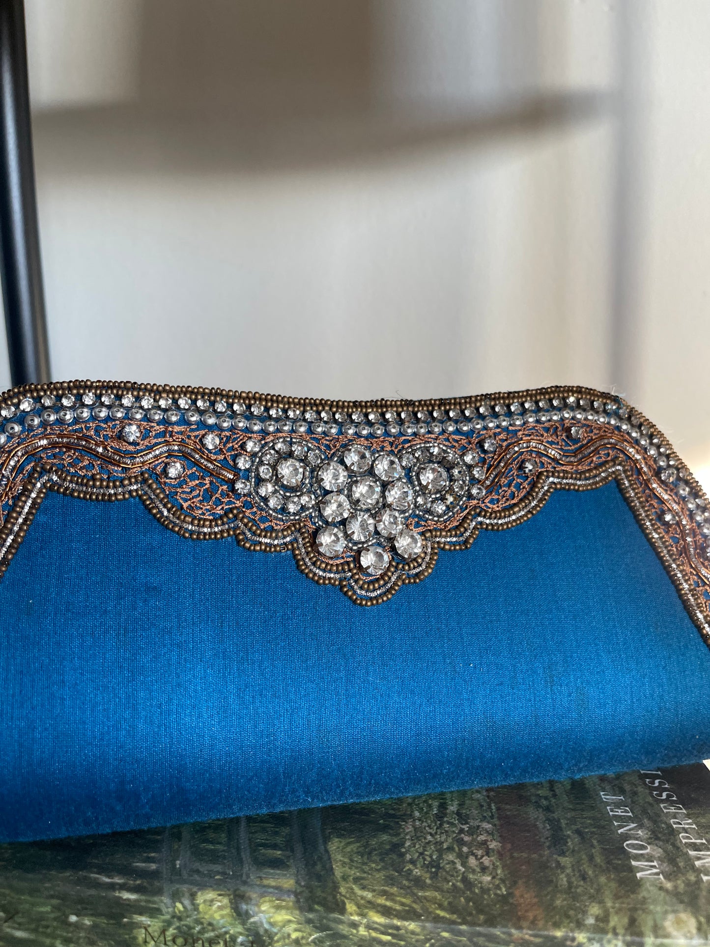 EMBROIDERED CLUTCH BAG