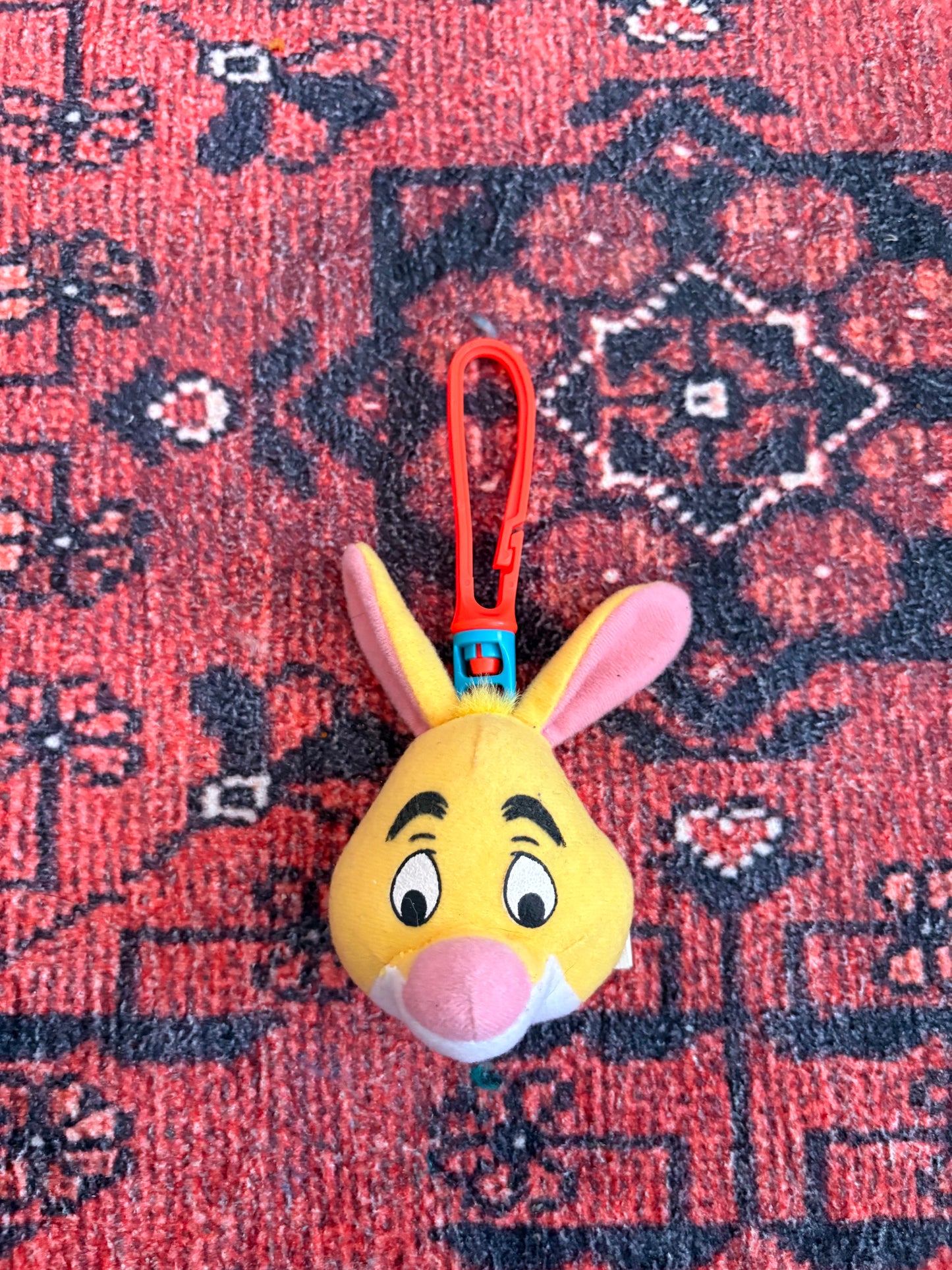 VINTAGE 1999 WINNIE THE POOH RABBIT KEYCHAIN