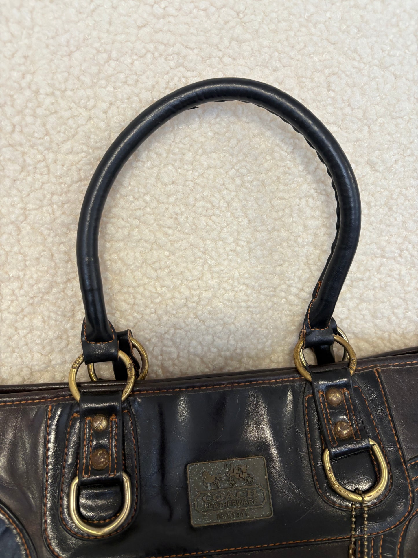 LARGE COACH SHOULDER BAG