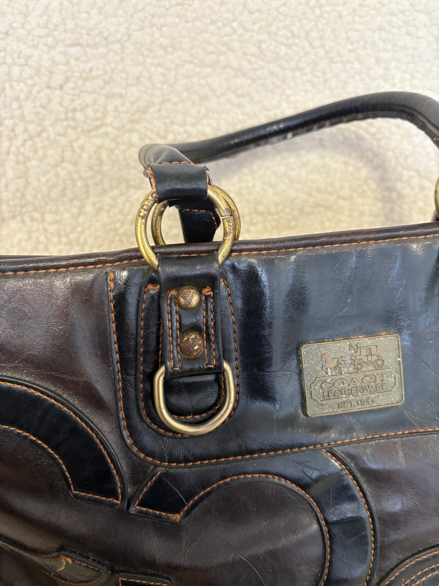 LARGE COACH SHOULDER BAG