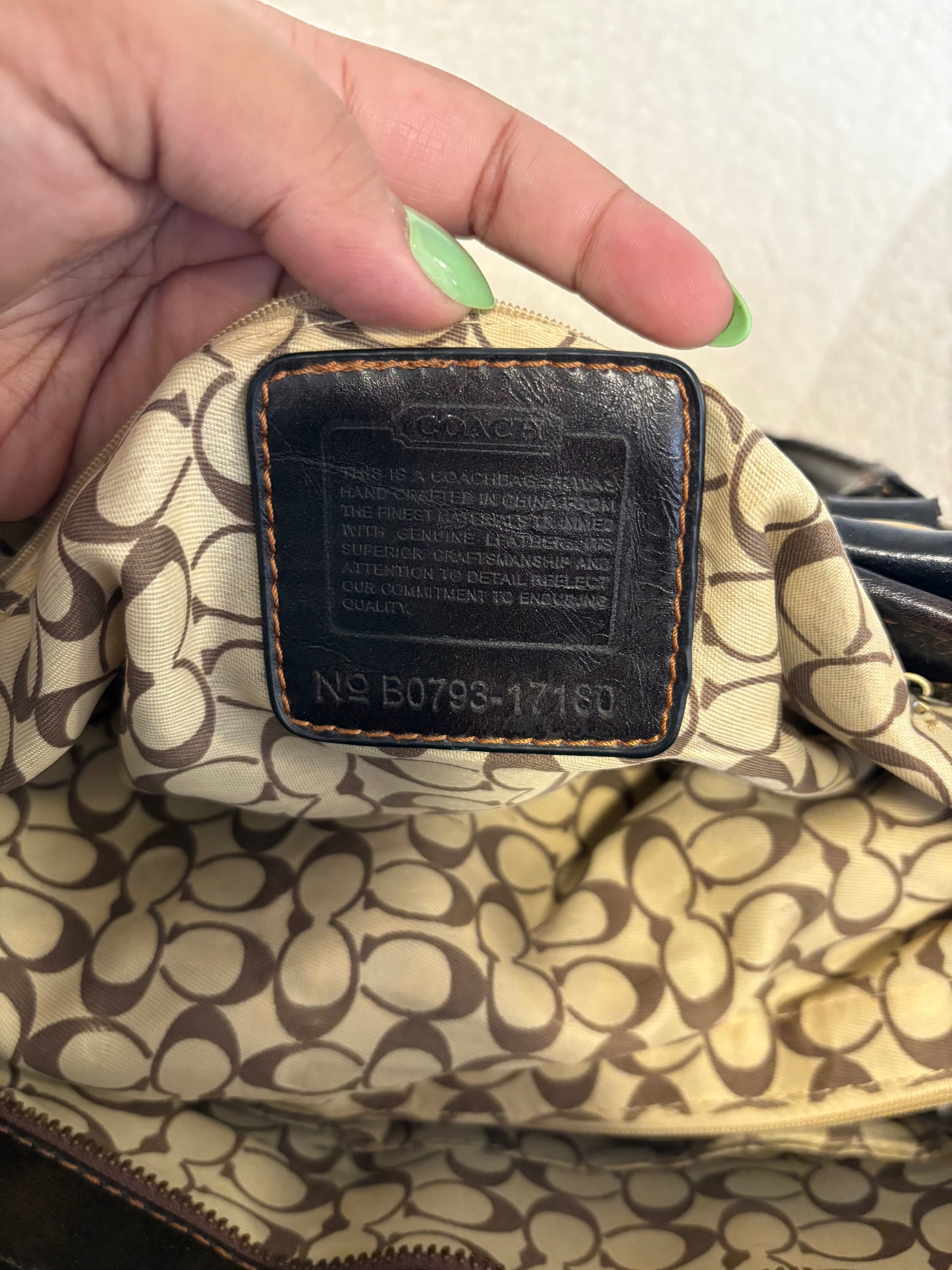 LARGE COACH SHOULDER BAG