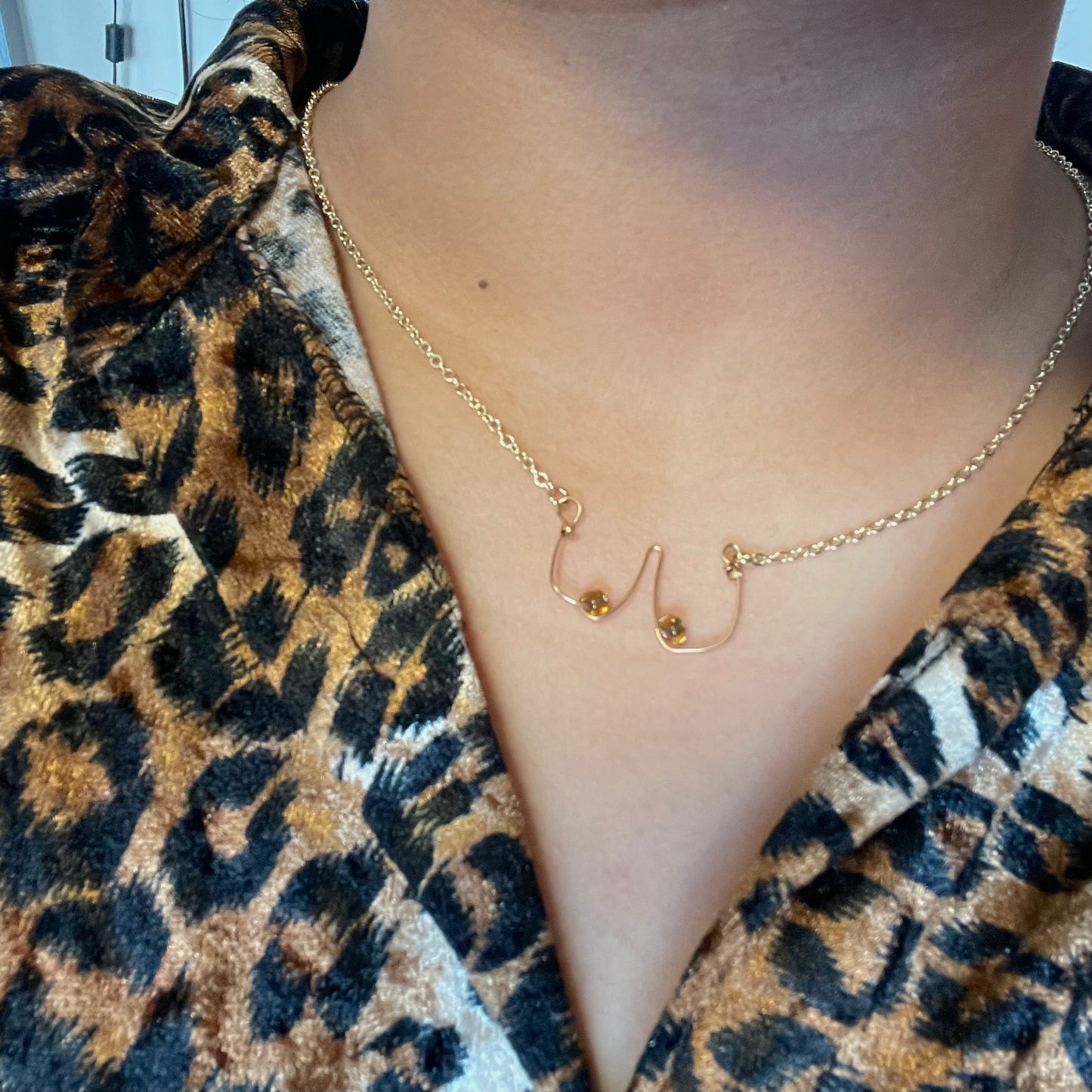 B00BIES NECKLACE