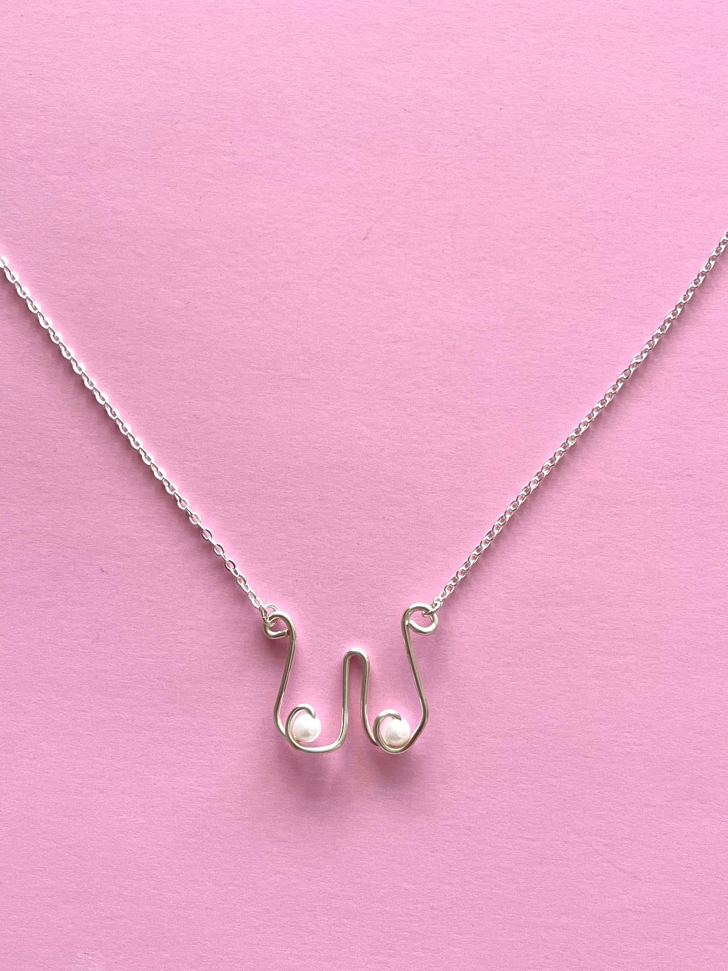 B00BIES NECKLACE