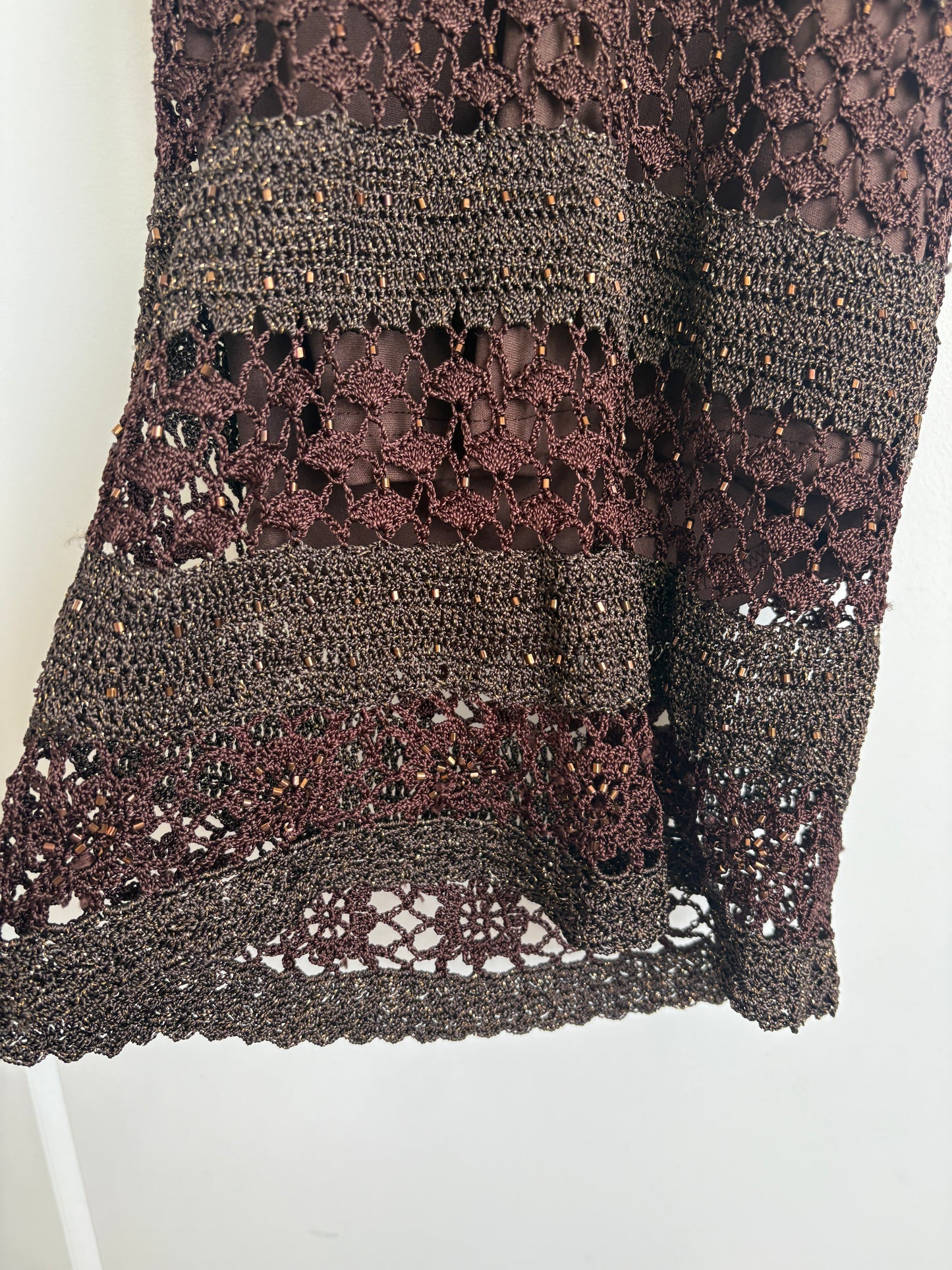 LE CHATEAU CROCHET HALTER TOP - XS