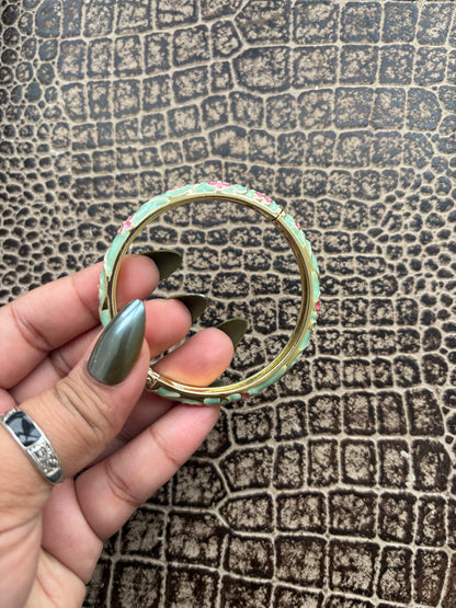 MINT GREEN FLORAL BANGLE