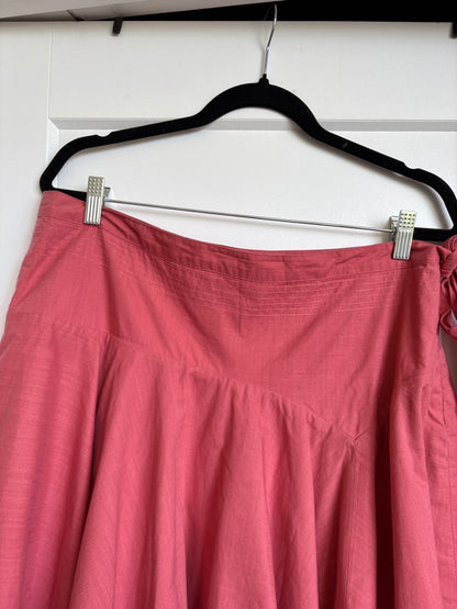 PINK ASYMMETRICAL SKIRT WITH A BOW