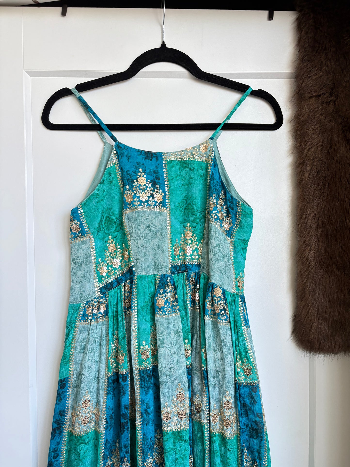 SEQUIN PATCHWORK MAXI DRESS - S